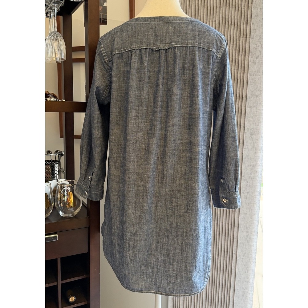 Duluth Trading Free Range Button Up Chambray Medium Blue Tunic Top M - Picture 3 of 5